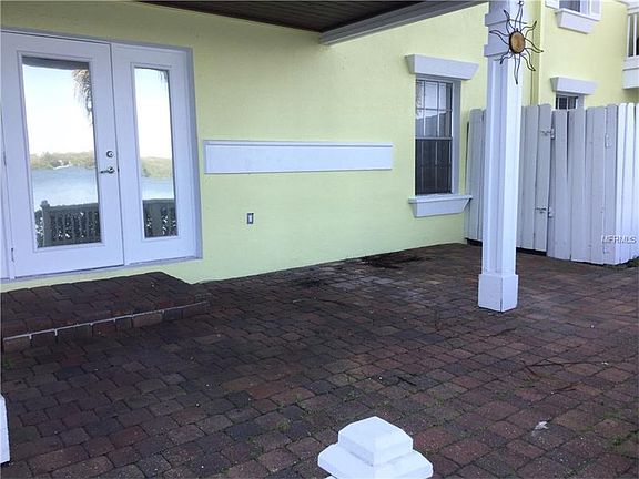 4th image of 223 Pompano Dr SE APT A