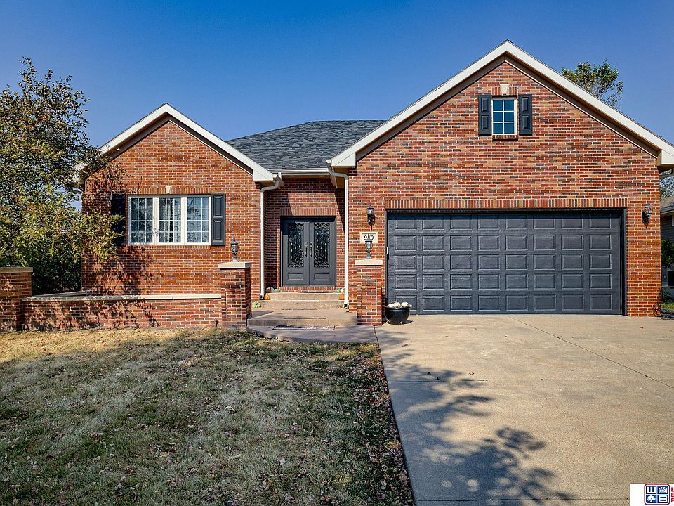 1st image of 9110 Merryvale Dr