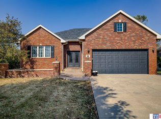 9110 Merryvale Dr, Lincoln, NE 68526