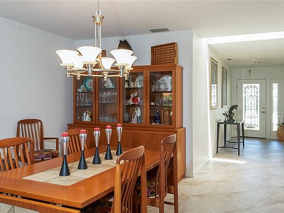 4th image of 11349 SW Essex Dr