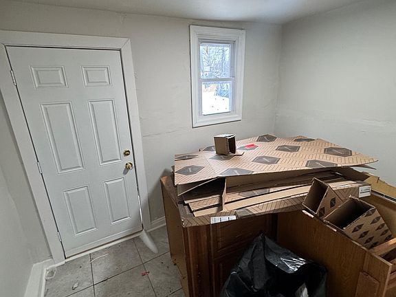 5th image of 219 Walnut Ave