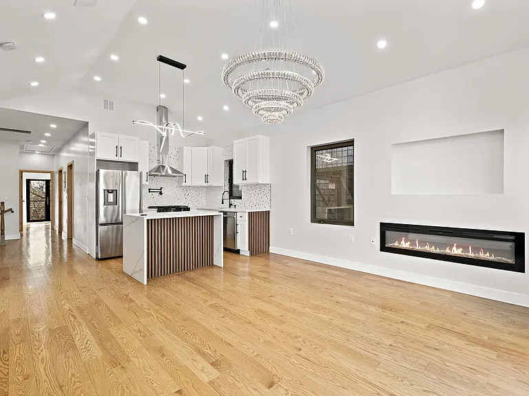 482 Kennedy Blvd #2 — Photo 5