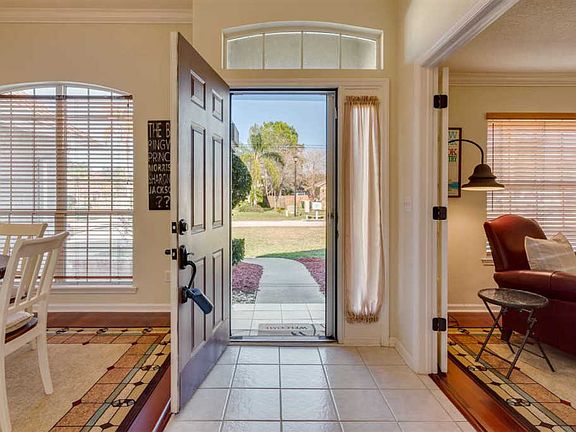 3rd image of 12844 Winthrop Cove Dr