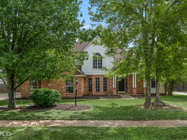 1808 Emberwood Cir, Bossier City, LA 71111