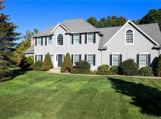 6 Grassmere Pond Ln N, Suffield, CT 06078