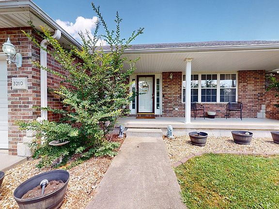 2nd image of 3210 Sandstone St