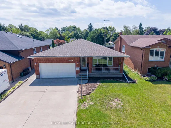 7030 Harovics Ln, Niagara Falls, ON L2G 7S9