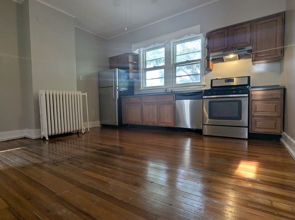 418 Delaware Ave #2