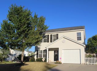 203 Drooping Leaf Ln, Lexington, SC 29072