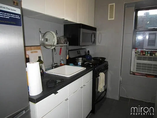 Rented by Miron Properties | media 14