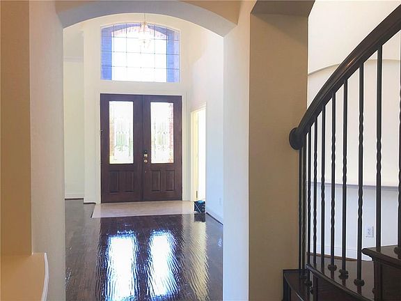 5th image of 3417 Marymount Dr