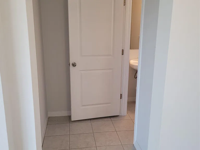 8308 Daisy Cutter Xing — Photo 24