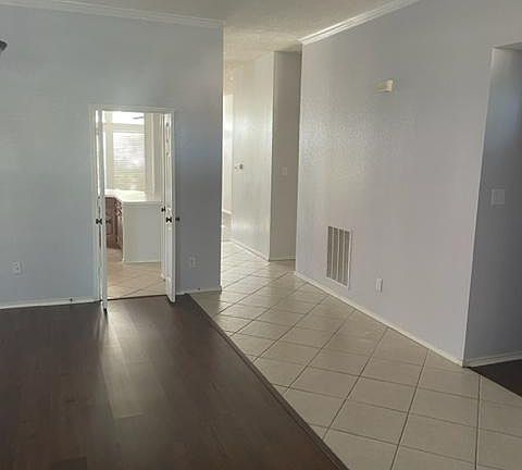 Combo Living Rm/Dining Rm