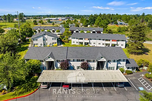 Yelm Creek Apartments Photo 1