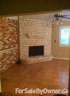 Living Room
						:
						pleanty of room arrange, re-arrange, and live in
