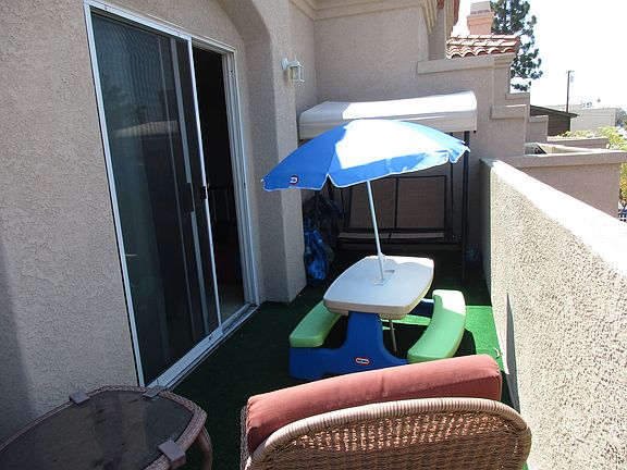 3rd image of 1845 Plaza Del Amo APT G