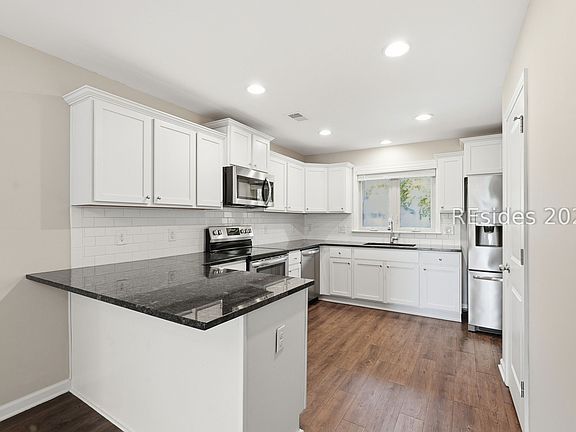 2nd image of 209 Ceasar Pl
