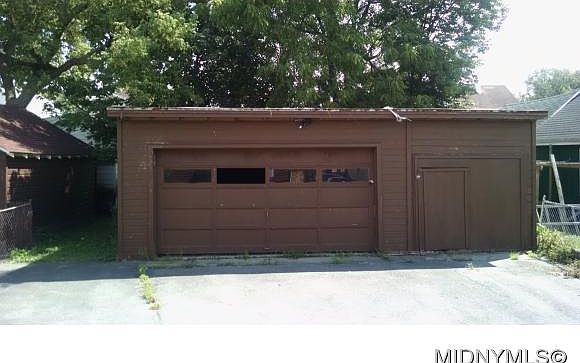 2nd image of 1553 Brinckerhoff Ave
