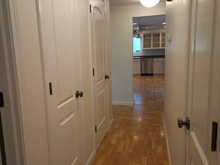 5536 Cottonwood Ct S — Photo 21