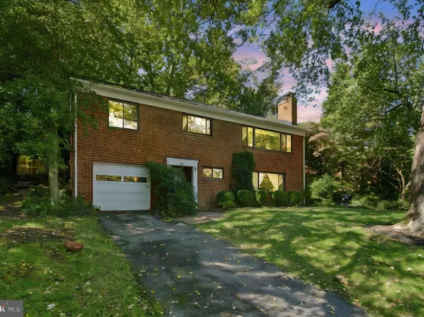 3802 Howard St, Annandale, VA 22003