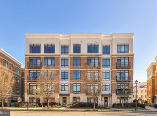 915 N Patrick St APT 102, Alexandria, VA 22314