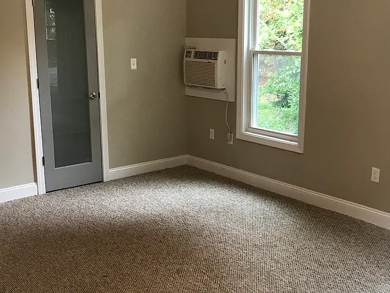 16 Elm St #2 — Photo 6