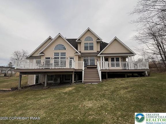 2nd image of 355 Washington Rd