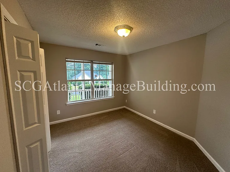 154 Willow Springs Ln — Photo 10
