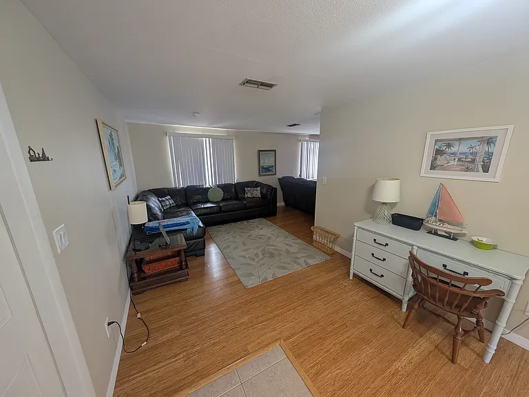 729 Myrtle Ave — Photo 9