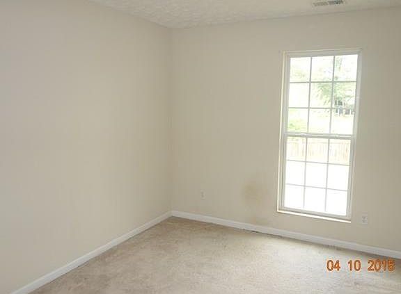5th image of 95 Fern Crest Dr