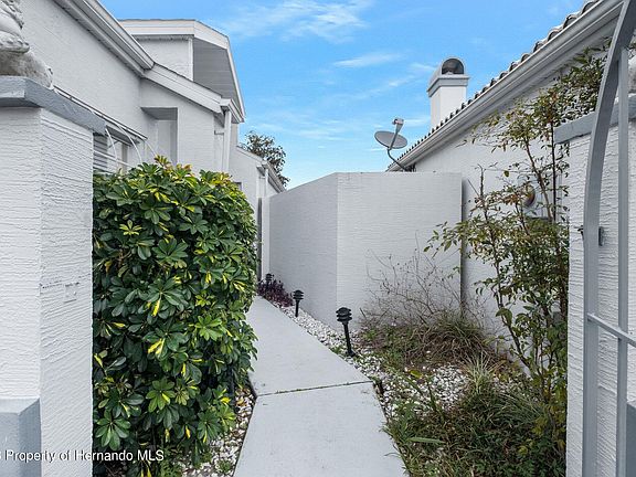 3rd image of 11015 Lapaz Ct