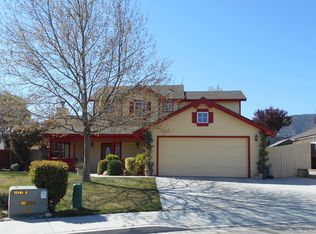 324 Peach Blossom Ln, Tehachapi, CA 93561
