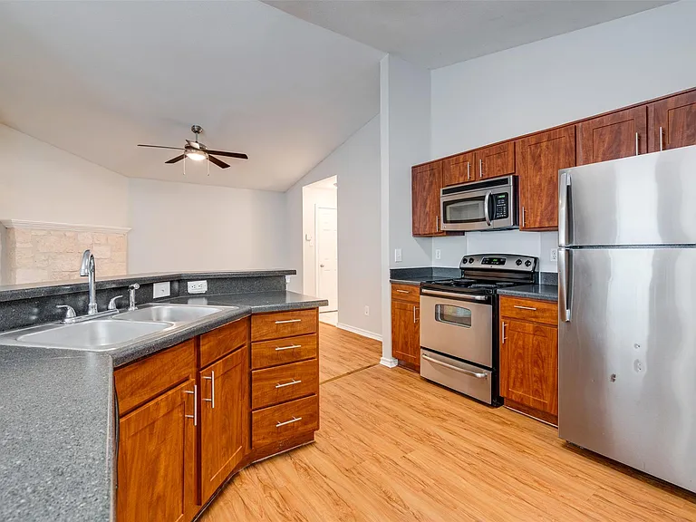 6804 N Capital Of Texas Hwy #222 — Photo 4