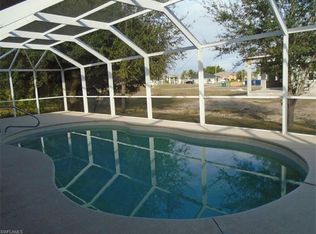 1527 SW 19th Pl, Cape Coral, FL 33991
