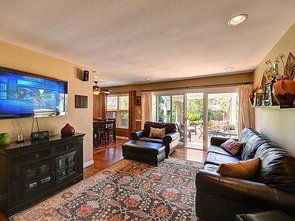 4th image of 4974 Havenwood Ave