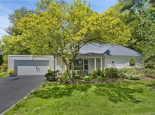 3 Colonial Rd, Scarsdale, NY 10583