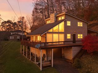 10336 Helen Henderson Hwy, Honaker, VA 24260