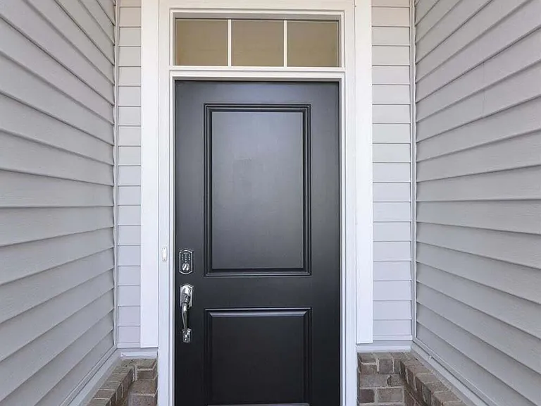1104 Salt Springs Dr — Photo 2