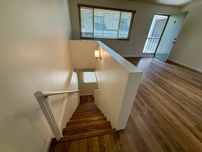 1808 Castillo St #D — Photo 10