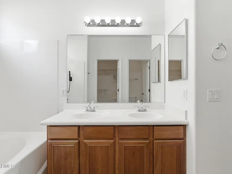 4157 E Santa Fe Ln — Photo 22