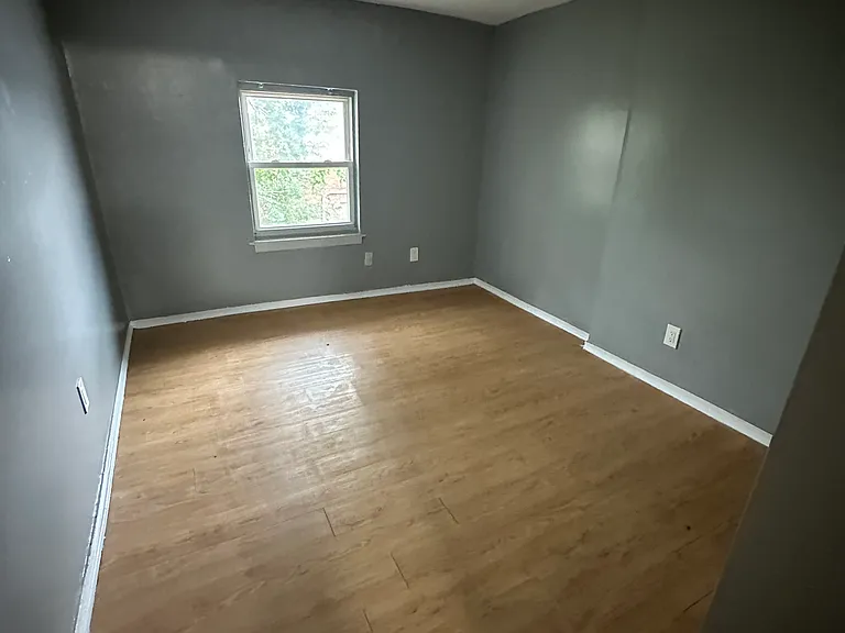 27 Williams St #3 — Photo 7