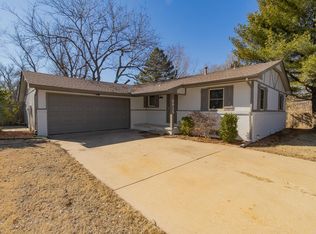 8915 W Douglas Ave, Wichita, KS 67209