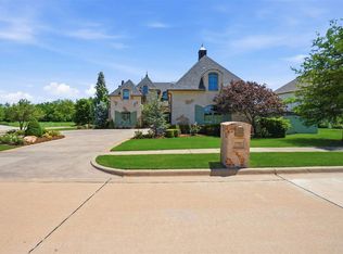 1039 NW Thornbury Dr, Lawton, OK 73505