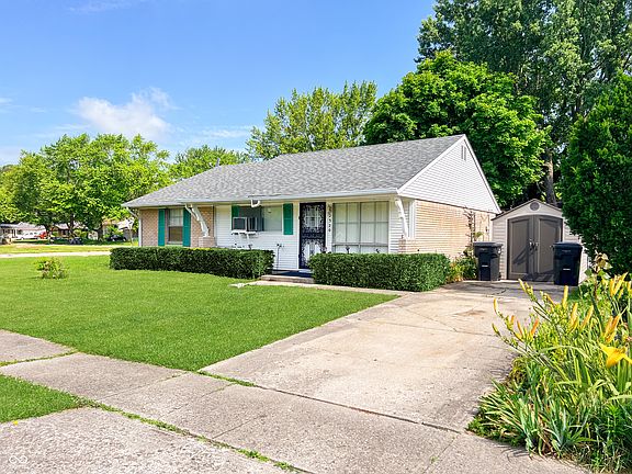 3rd image of 2320 Aspen Ct