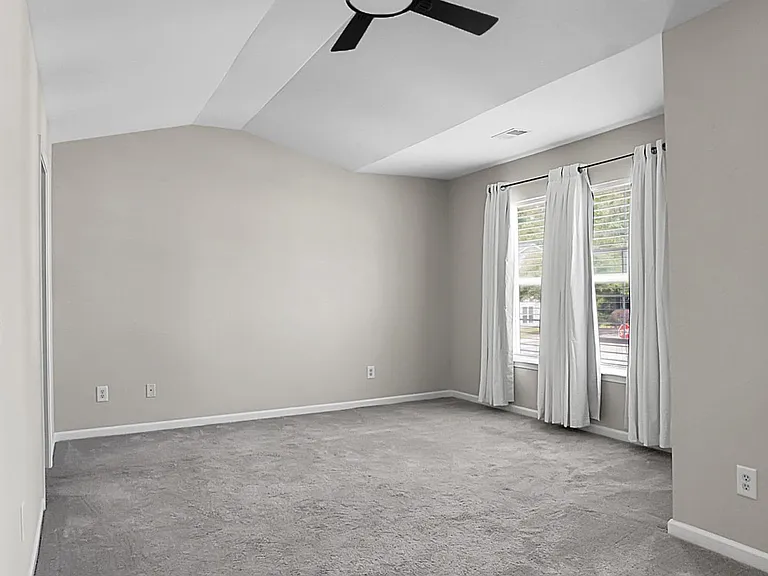 102 Lamplighter Ln — Photo 19