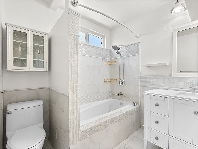 262 Securidad St — Photo 14