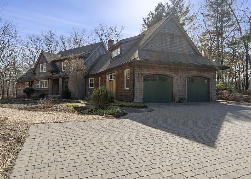 1st image of 12 Harvey Ln