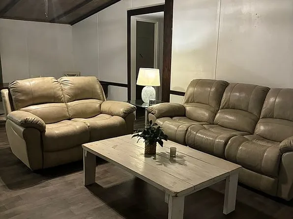 126 Wild Heron Dr, Midway, GA 31320