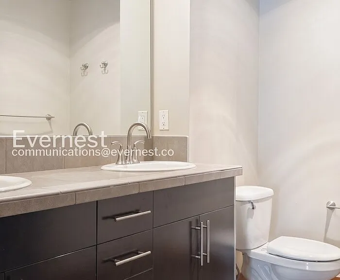 560 McGraw St — Photo 11