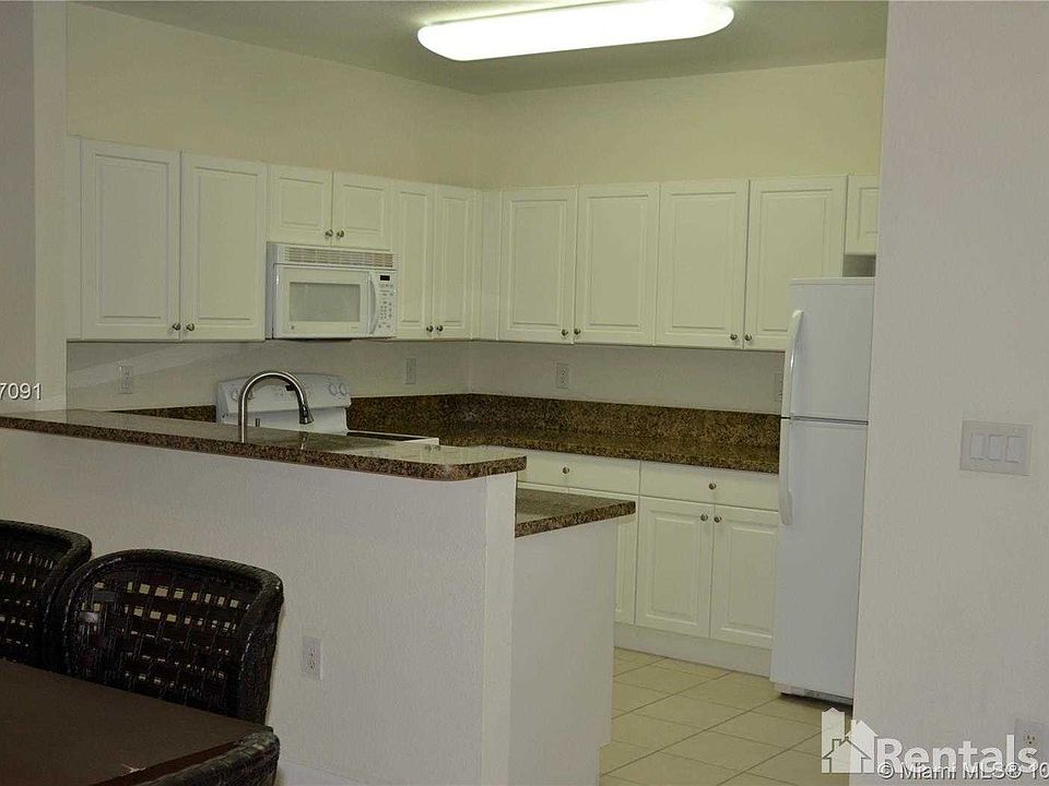 1st image of 1480 NE 33rd Ave Unit 102